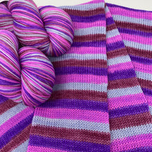 Load image into Gallery viewer, WORSTED 4 knots DISCOUNT Self striping sock yarn- My Huckleberry Friend