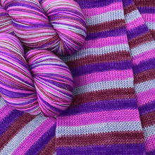 Load image into Gallery viewer, WORSTED 4 knots DISCOUNT Self striping sock yarn- My Huckleberry Friend