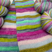 Load image into Gallery viewer, SPARKLE 2ply sock yarn FAIRY BONFIRE