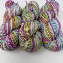 Load image into Gallery viewer, SPARKLE 2ply sock yarn FAIRY BONFIRE
