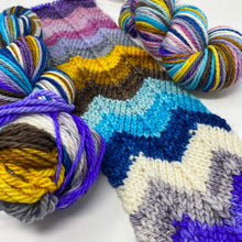 Load image into Gallery viewer, BULKY 16 stripe SW SQUISHY MERINO
